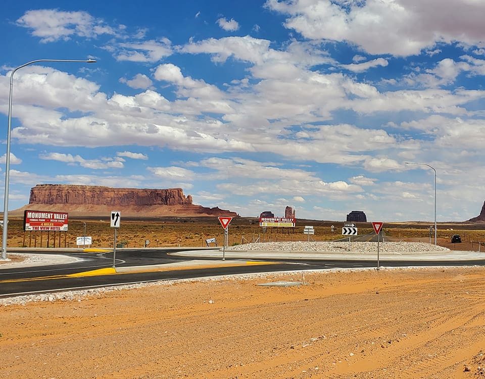 Pro-000016237-Monument-Valley-Roundabout-03